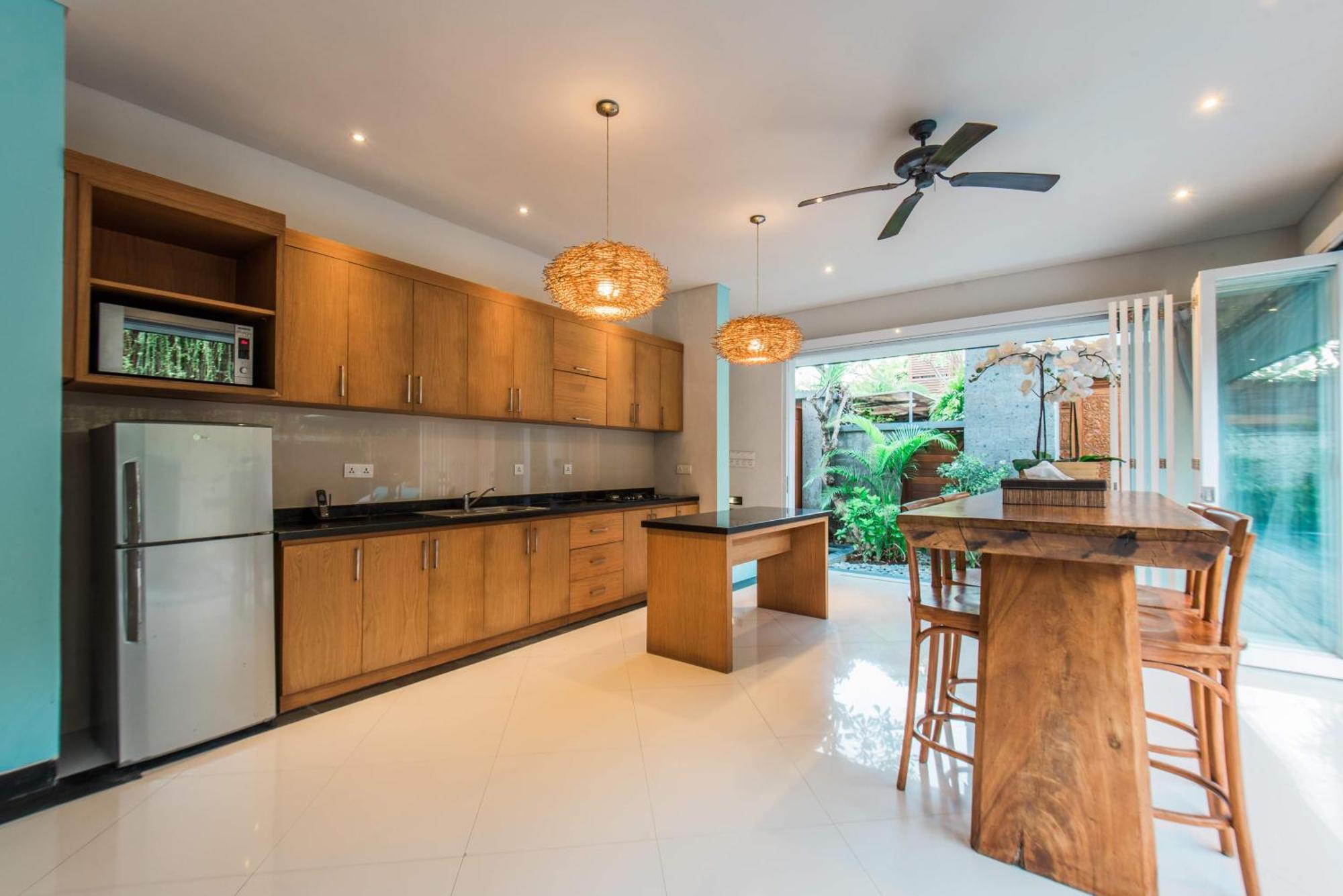 Villa Lacasa3 With Butler Legian