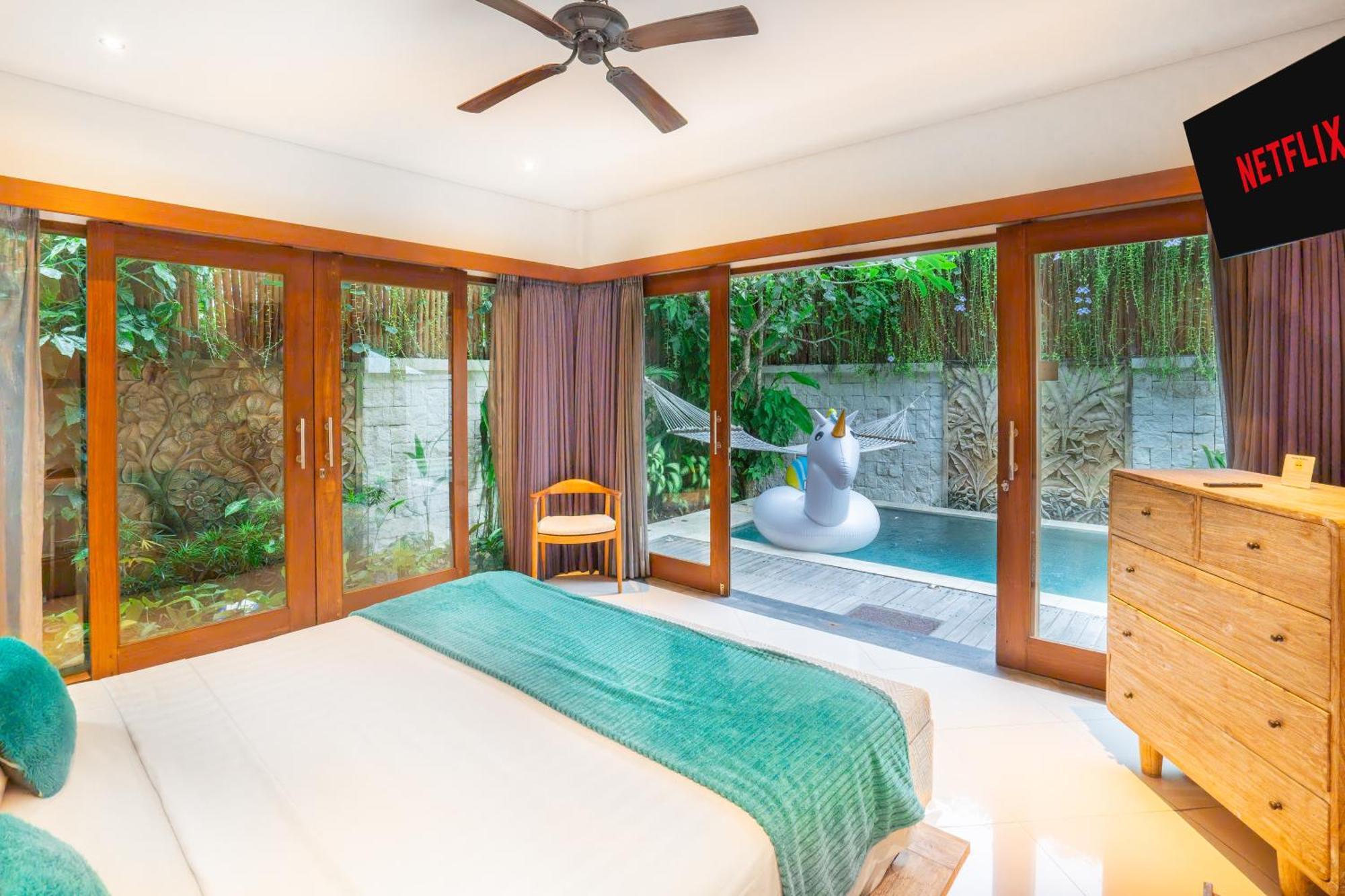 Lacasa3 With Butler Villa Legian